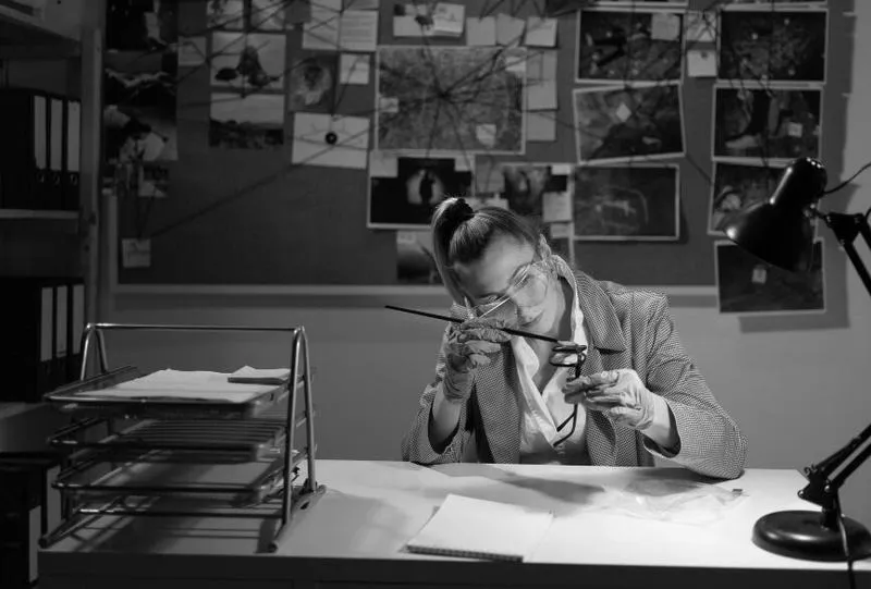 Ciekawe kariery po studiach kryminalistycznych, które warto rozważyć