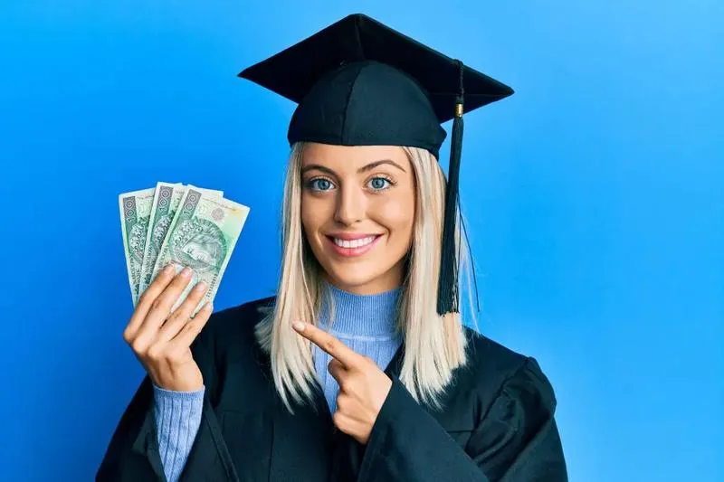 Jakie kierunki studiów prowadzą do najwyższych zarobków? Ranking, który warto znać!