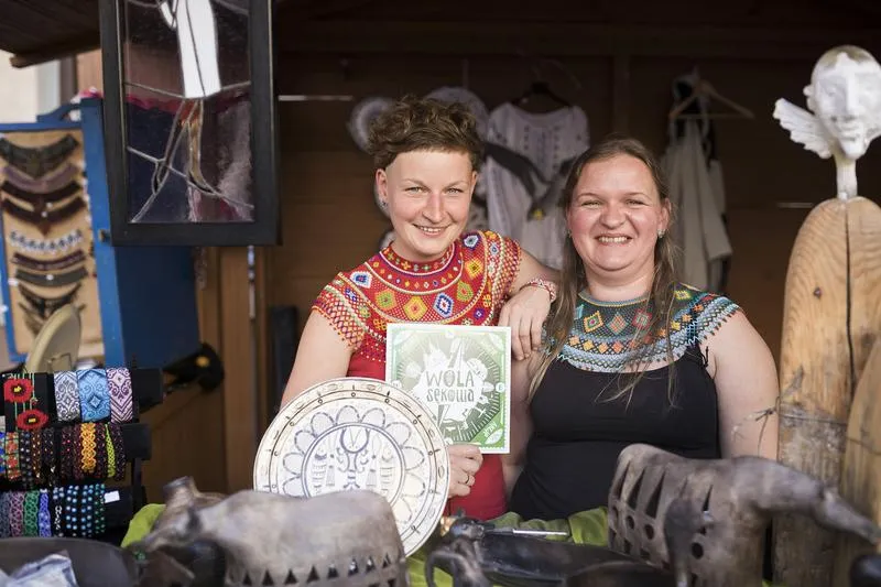 Odkryj pasję w uniwersytecie ludowym rzemiosła artystycznego – wyjątkowe kursy i tradycje na wyciągnięcie ręki