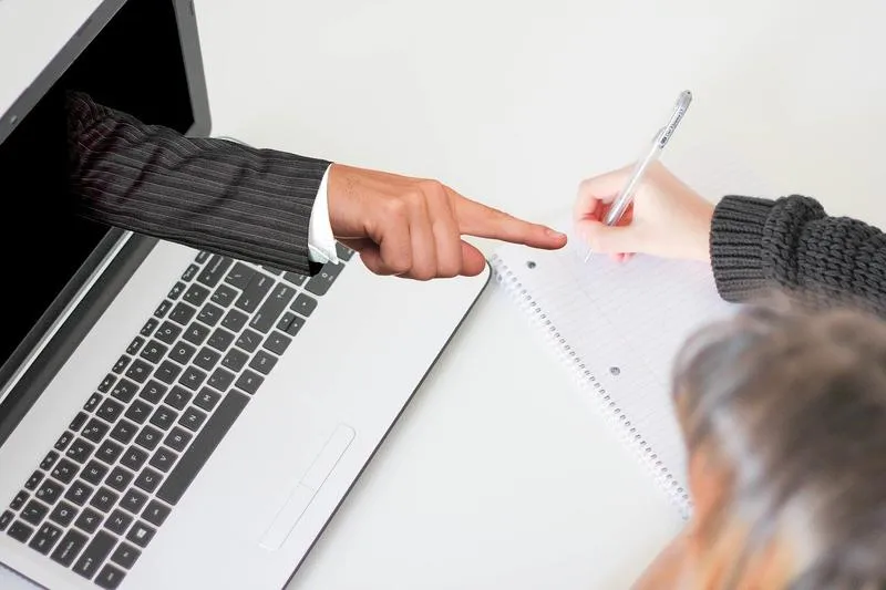 Korzyści i wyzwania edukacji online