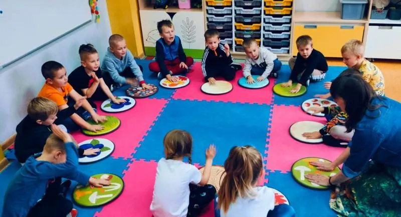 Rozwój emocjonalny przez muzykę